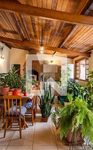 Casa à venda com 200m², 4 quartos e 2 vagasÁrea comum