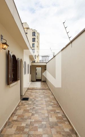 Casa à venda com 200m², 4 quartos e 2 vagasQuintal