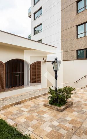 Casa à venda com 200m², 4 quartos e 2 vagasQuintal