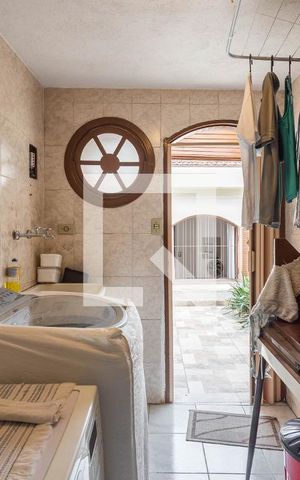 Casa à venda com 200m², 4 quartos e 2 vagasÁrea de Serviço