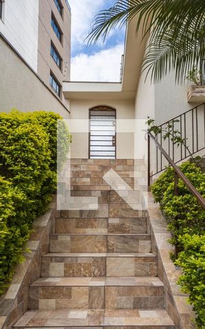 Casa à venda com 200m², 4 quartos e 2 vagasEntrada