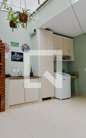Casa à venda com 190m², 3 quartos e 3 vagasChurrasqueira