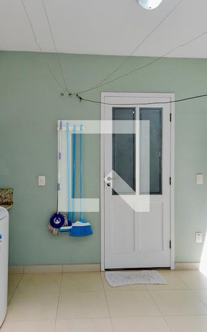 Casa à venda com 190m², 3 quartos e 3 vagasÁrea de Serviço