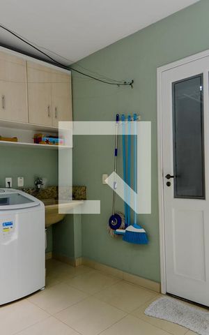 Casa à venda com 190m², 3 quartos e 3 vagasÁrea de Serviço