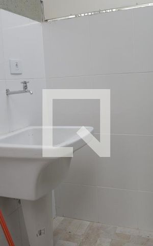 Casa para alugar com 54m², 1 quarto e sem vagaÁrea de Serviço