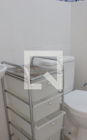 Casa para alugar com 54m², 1 quarto e sem vagaBanheiro