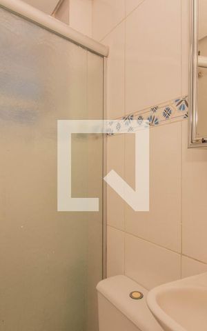 Apartamento para alugar com 38m², 1 quarto e sem vaga Apartamento para alugar com 38m², 1 quarto e sem vagaBanheiro