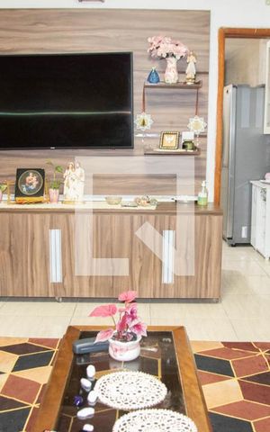 Casa à venda com 350m², 4 quartos e 2 vagas Casa à venda com 350m², 4 quartos e 2 vagasSala 1