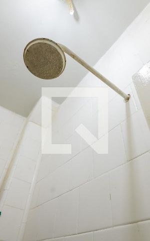 Apartamento à venda com 80m², 2 quartos e 1 vaga Apartamento à venda com 80m², 2 quartos e 1 vagaBanheiro de serviço