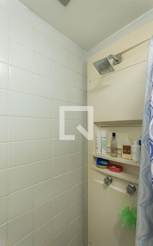 Apartamento à venda com 80m², 2 quartos e 1 vagaBanheiro Suíte