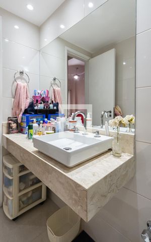 Apartamento à venda com 80m², 2 quartos e 1 vagaBanheiro