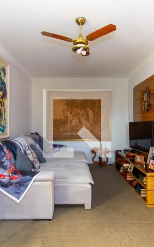 Casa à venda com 288m², 3 quartos e 2 vagas Casa à venda com 288m², 3 quartos e 2 vagasSala de TV