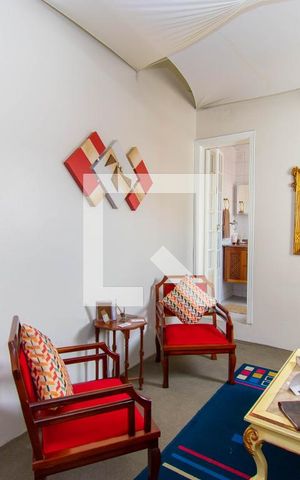 Casa à venda com 288m², 3 quartos e 2 vagas Casa à venda com 288m², 3 quartos e 2 vagasSuíte