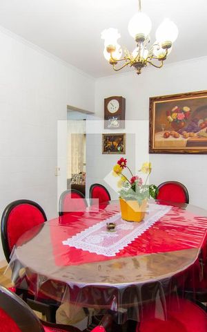 Casa à venda com 288m², 3 quartos e 2 vagas Casa à venda com 288m², 3 quartos e 2 vagasSala de Jantar