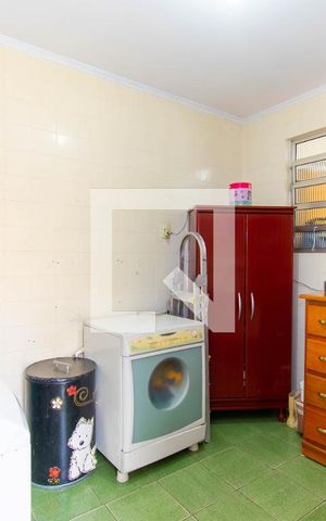 Casa à venda com 288m², 3 quartos e 2 vagas Casa à venda com 288m², 3 quartos e 2 vagasÁrea de Serviço