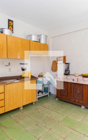Casa à venda com 288m², 3 quartos e 2 vagas Casa à venda com 288m², 3 quartos e 2 vagasÁrea gourmet