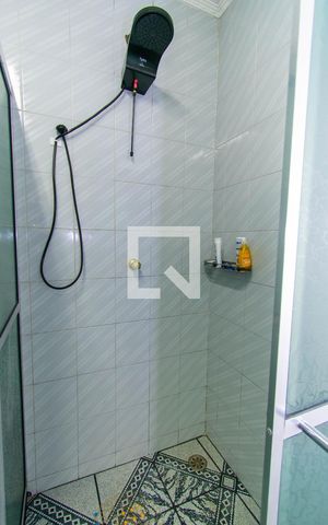Casa à venda com 288m², 3 quartos e 2 vagas Casa à venda com 288m², 3 quartos e 2 vagasBanheiro 2