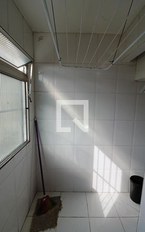 Apartamento à venda com 66m², 2 quartos e 1 vaga Apartamento à venda com 66m², 2 quartos e 1 vagaÁrea de Serviço