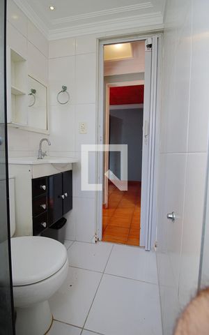 Apartamento à venda com 66m², 2 quartos e 1 vaga Apartamento à venda com 66m², 2 quartos e 1 vagaBanheiro