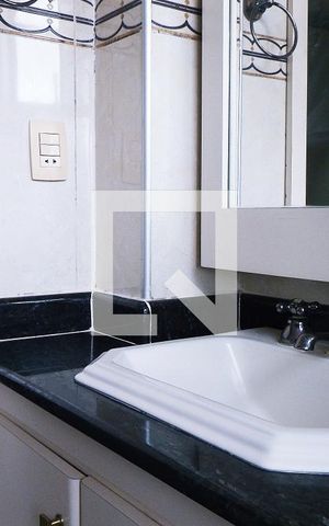 Apartamento para alugar com 60m², 2 quartos e 1 vagaBanheiro