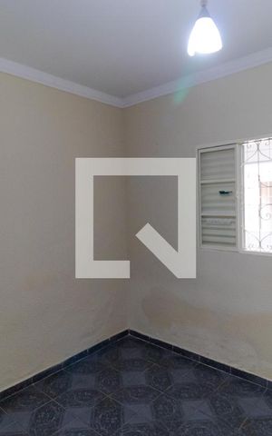 Casa à venda com 190m², 3 quartos e 8 vagas Casa à venda com 190m², 3 quartos e 8 vagasQuarto 02 da Casa 01