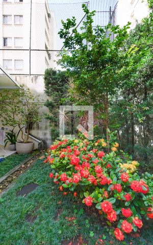 Casa de condomínio à venda com 260m², 4 quartos e 4 vagas Casa de condomínio à venda com 260m², 4 quartos e 4 vagasJardim