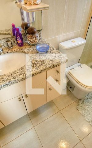 Casa de condomínio à venda com 260m², 4 quartos e 4 vagas Casa de condomínio à venda com 260m², 4 quartos e 4 vagasQuarto 3 - Suíte