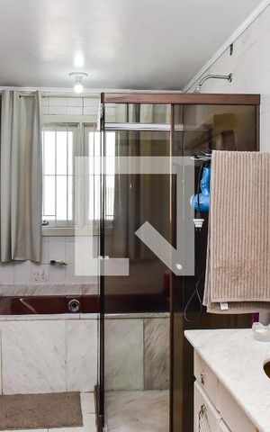 Casa à venda com 400m², 5 quartos e 4 vagas Casa à venda com 400m², 5 quartos e 4 vagasBanheiro da Suíte 3