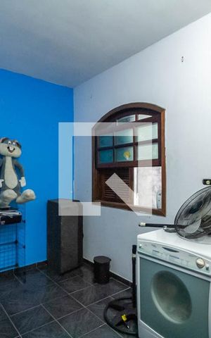 Casa à venda com 75m², 3 quartos e 2 vagas Casa à venda com 75m², 3 quartos e 2 vagasQuarto 2
