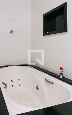 Apartamento para alugar com 86m², 3 quartos e 1 vagaBanheira