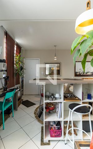 Apartamento à venda com 72m², 2 quartos e sem vagaCozinha 
