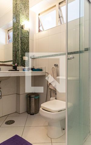 Apartamento à venda com 72m², 2 quartos e sem vagaBanheiro
