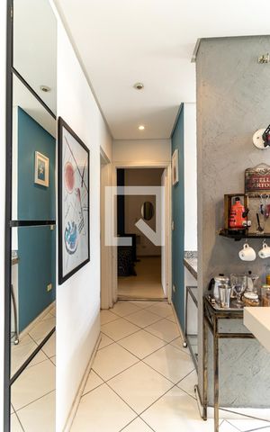 Apartamento à venda com 72m², 2 quartos e sem vagaCorredor