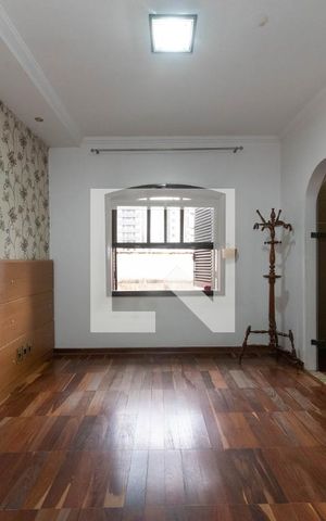 Casa à venda com 200m², 4 quartos e 4 vagas Casa à venda com 200m², 4 quartos e 4 vagasSuíte 1