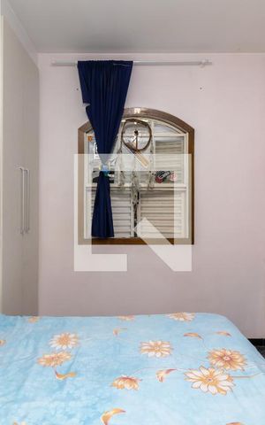 Casa à venda com 180m², 5 quartos e 3 vagas Casa à venda com 180m², 5 quartos e 3 vagasQuarto 2