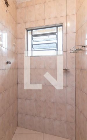 Casa à venda com 180m², 5 quartos e 3 vagas Casa à venda com 180m², 5 quartos e 3 vagasBanheiro 2 - Casa 2