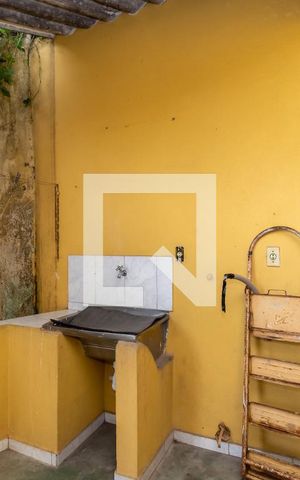Casa à venda com 180m², 5 quartos e 3 vagas Casa à venda com 180m², 5 quartos e 3 vagasÁrea de Serviço - Casa 2