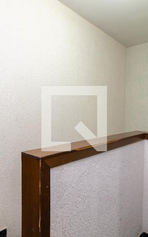 Casa à venda com 180m², 5 quartos e 3 vagas Casa à venda com 180m², 5 quartos e 3 vagasHall dos Quartos