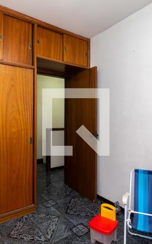Casa à venda com 180m², 5 quartos e 3 vagas Casa à venda com 180m², 5 quartos e 3 vagasQuarto 3