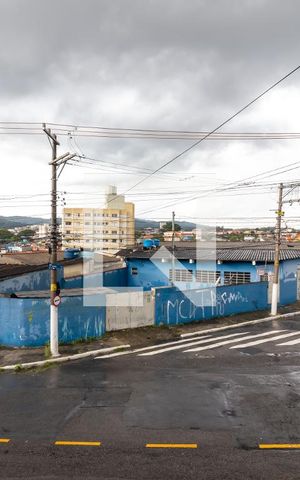 Casa à venda com 180m², 5 quartos e 3 vagas Casa à venda com 180m², 5 quartos e 3 vagasVista da Varanda da Sala