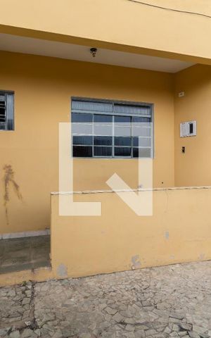 Casa à venda com 180m², 5 quartos e 3 vagas Casa à venda com 180m², 5 quartos e 3 vagasQuintal da Casa 2