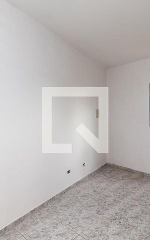Casa à venda com 180m², 5 quartos e 3 vagas Casa à venda com 180m², 5 quartos e 3 vagasQuarto 2 - Casa 2