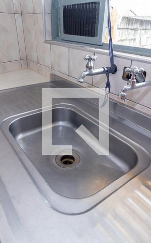 Casa à venda com 180m², 5 quartos e 3 vagas Casa à venda com 180m², 5 quartos e 3 vagasCozinha - Casa 2