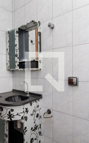 Casa à venda com 180m², 5 quartos e 3 vagas Casa à venda com 180m², 5 quartos e 3 vagasBanheiro 1 - Casa 2