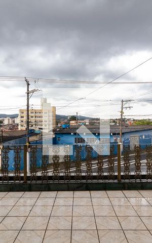 Casa à venda com 180m², 5 quartos e 3 vagas Casa à venda com 180m², 5 quartos e 3 vagasVaranda da Sala
