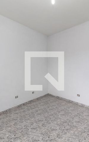 Casa à venda com 180m², 5 quartos e 3 vagas Casa à venda com 180m², 5 quartos e 3 vagasQuarto 1 - Casa 2