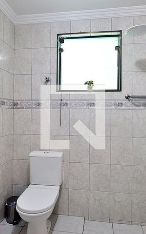 Casa à venda com 292m², 4 quartos e 5 vagasBanheiro Social