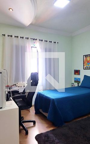 Casa à venda com 292m², 4 quartos e 5 vagasQuarto 1 - Suíte 1