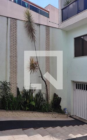 Casa à venda com 292m², 4 quartos e 5 vagasEntrada