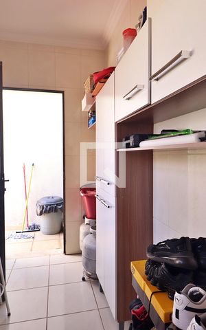 Casa à venda com 292m², 4 quartos e 5 vagasÁrea de Serviço